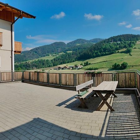 Planerhof Apartment Lilie Funes  Exteriör bild