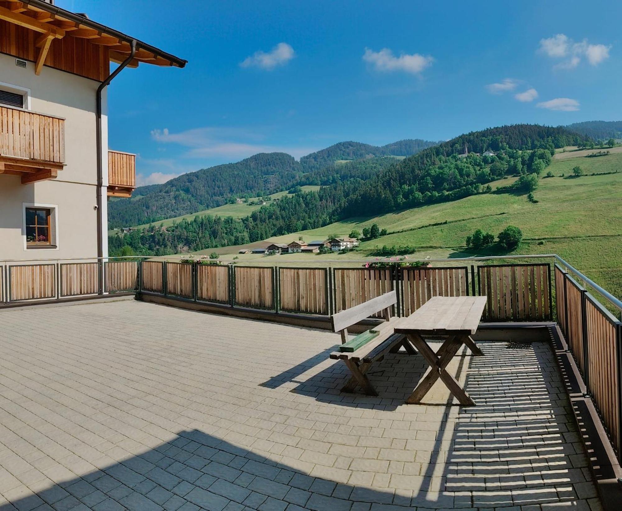 Planerhof Apartment Lilie Funes  Exteriör bild